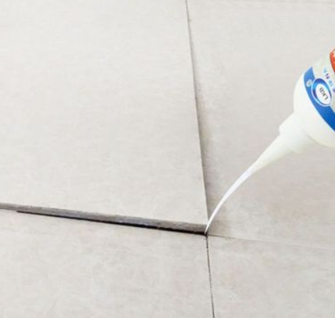 苍梧瓷砖空鼓维修公司分享卫生间瓷砖脱落的原因可能有以下几点